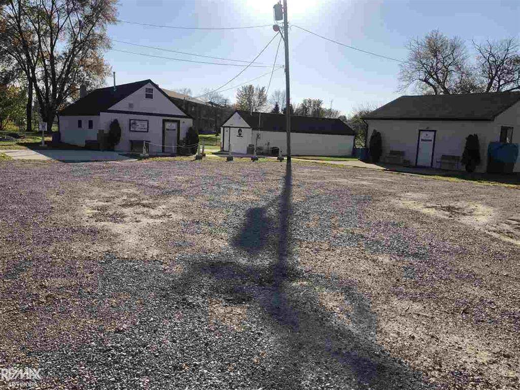 23880 Shook Rd - Photo 1