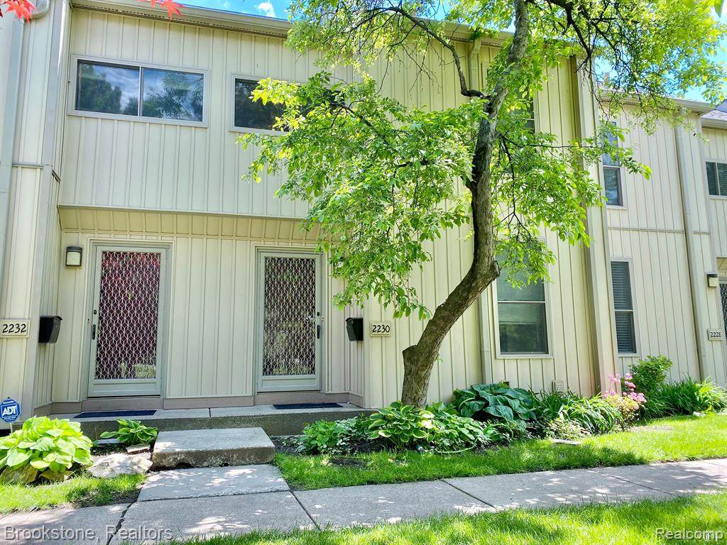 2230 Hyde Park Drive - Photo 1