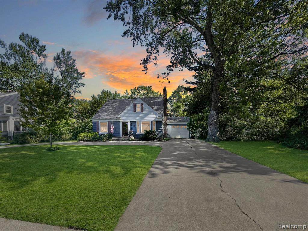 414 13 MILE Road - Photo 1