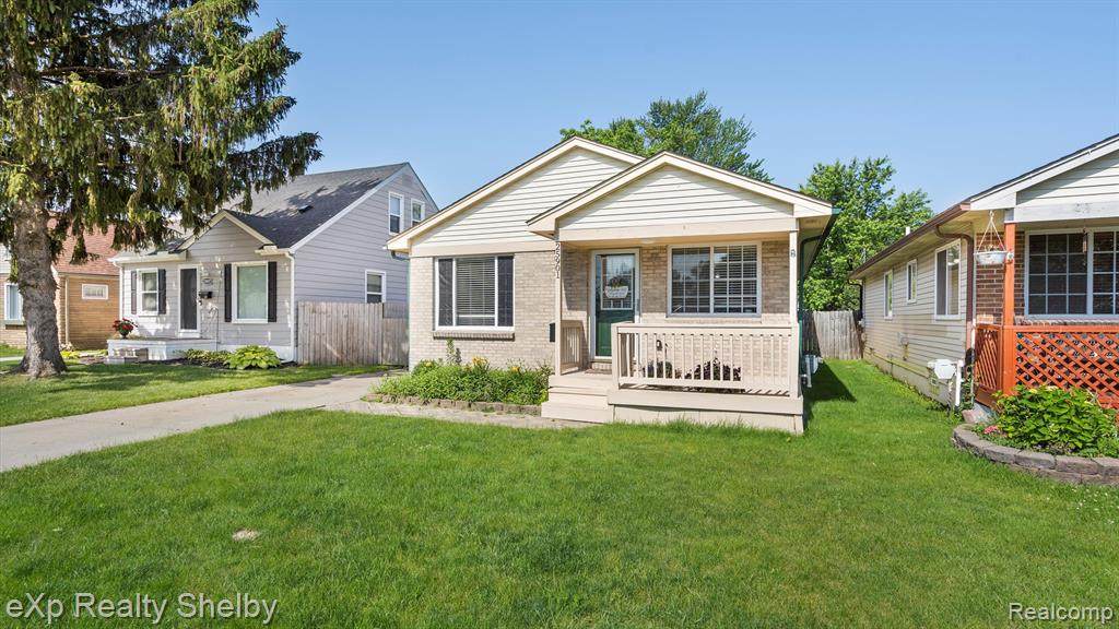25901 Fern Street - Photo 1