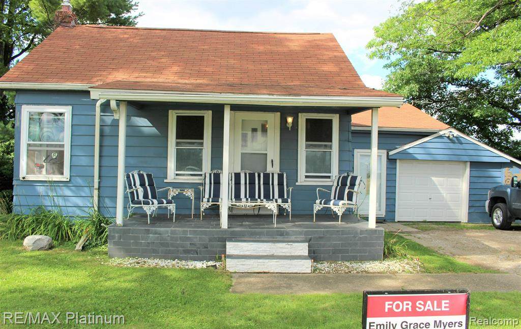 6025 Grand River Avenue - Photo 1
