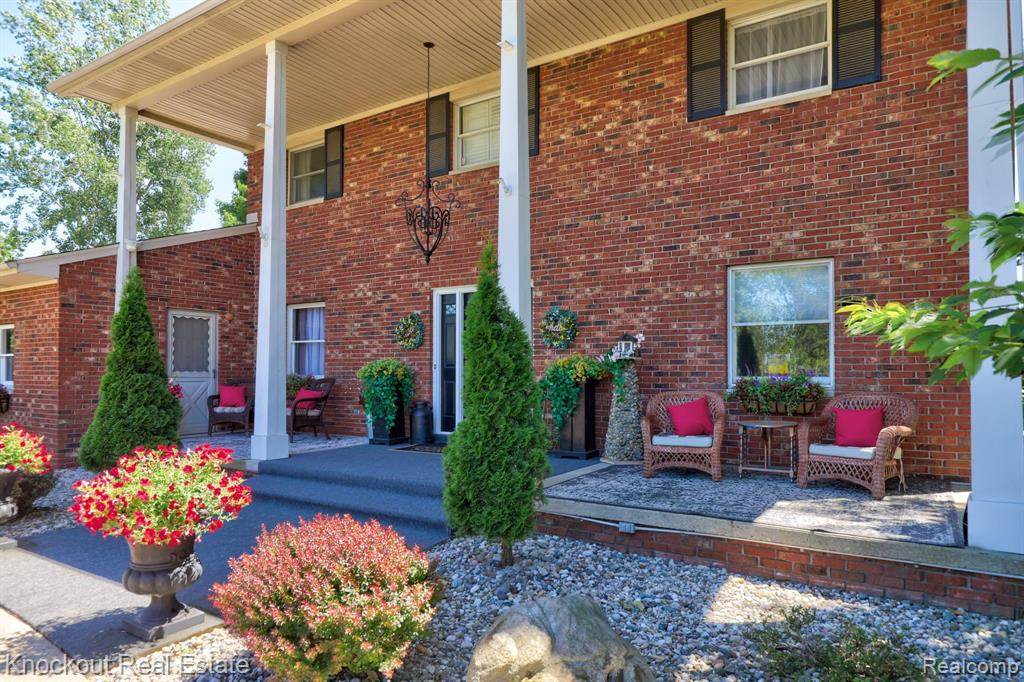 4915 Barnes Road - Photo 1