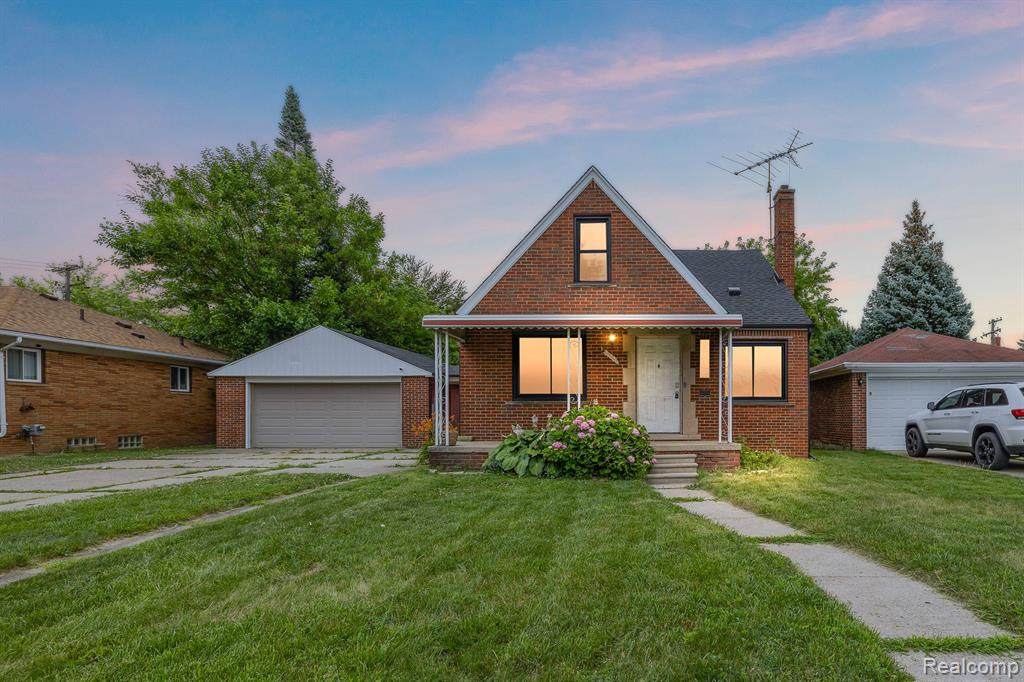 24826 Cushing Avenue - Photo 1