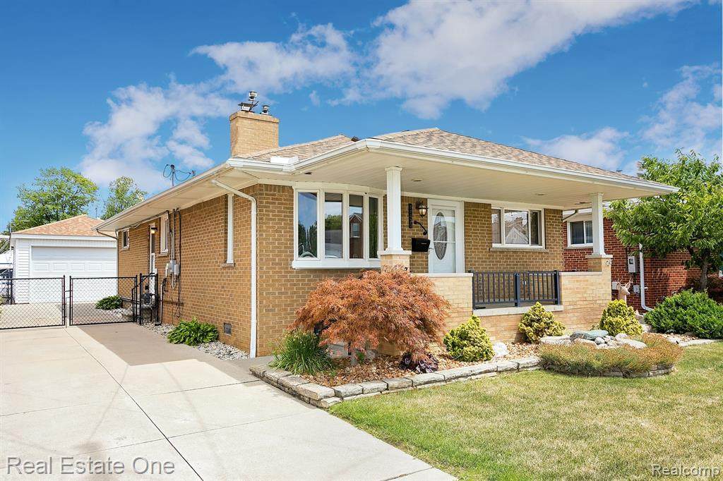 22433 Lange Street - Photo 1