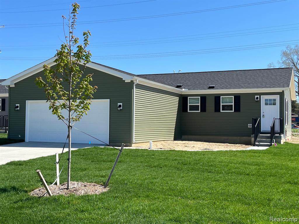 4426 Maple Leaf Trail - Photo 1