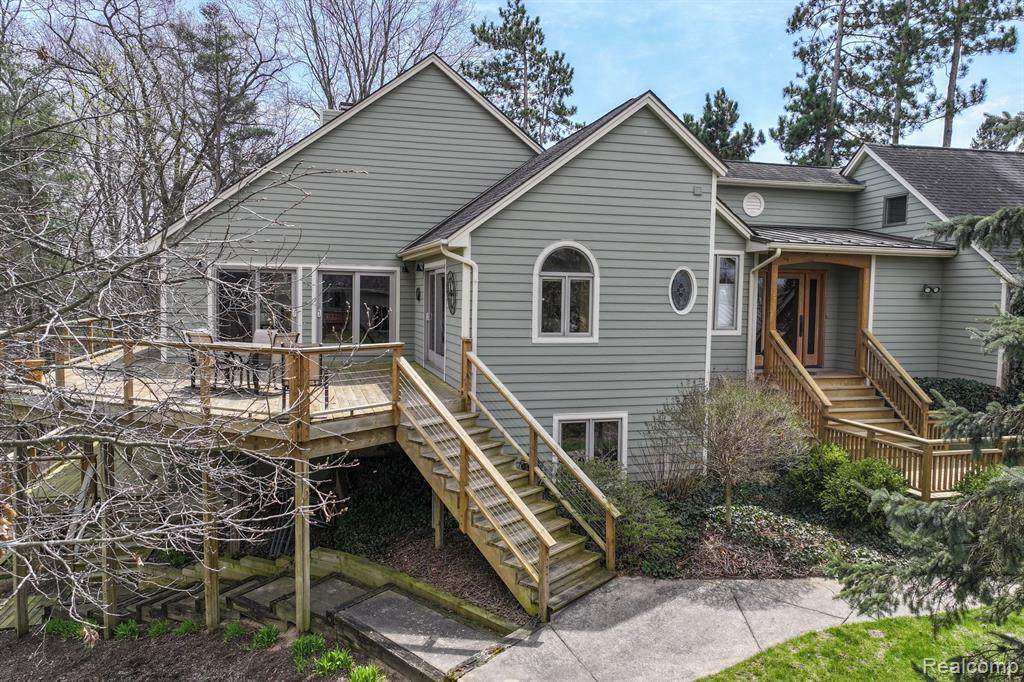 15355 Longfellow Drive - Photo 1