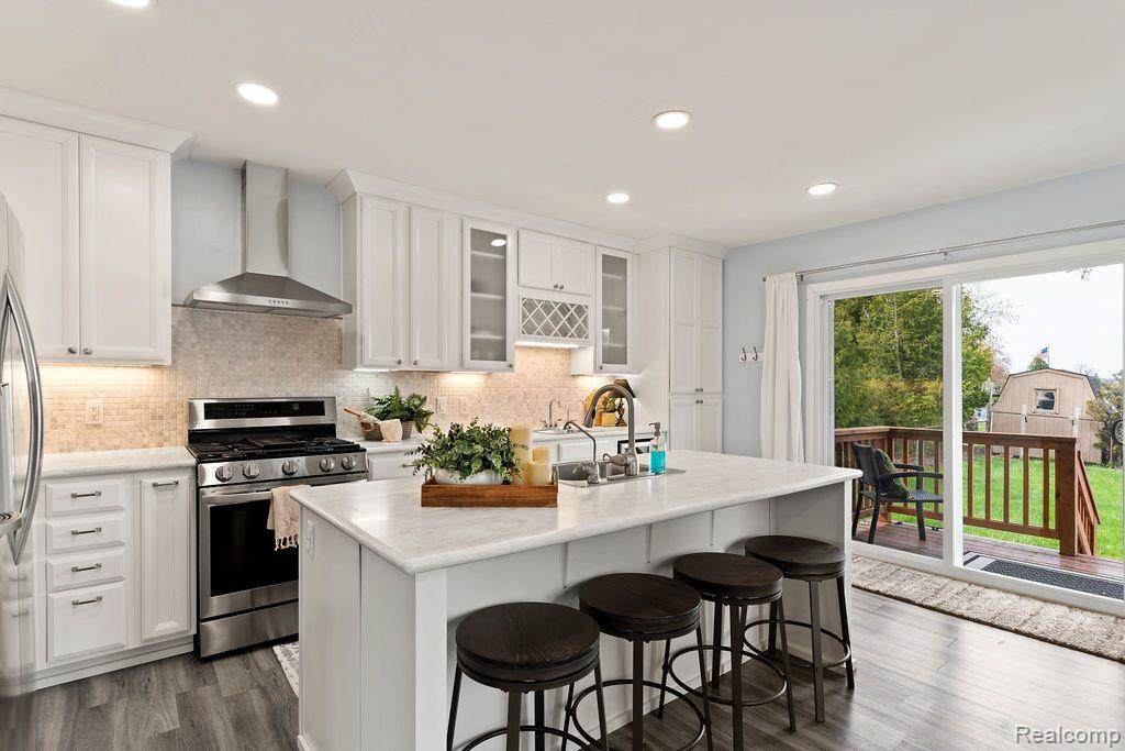 1319 Rochester Road - Photo 1