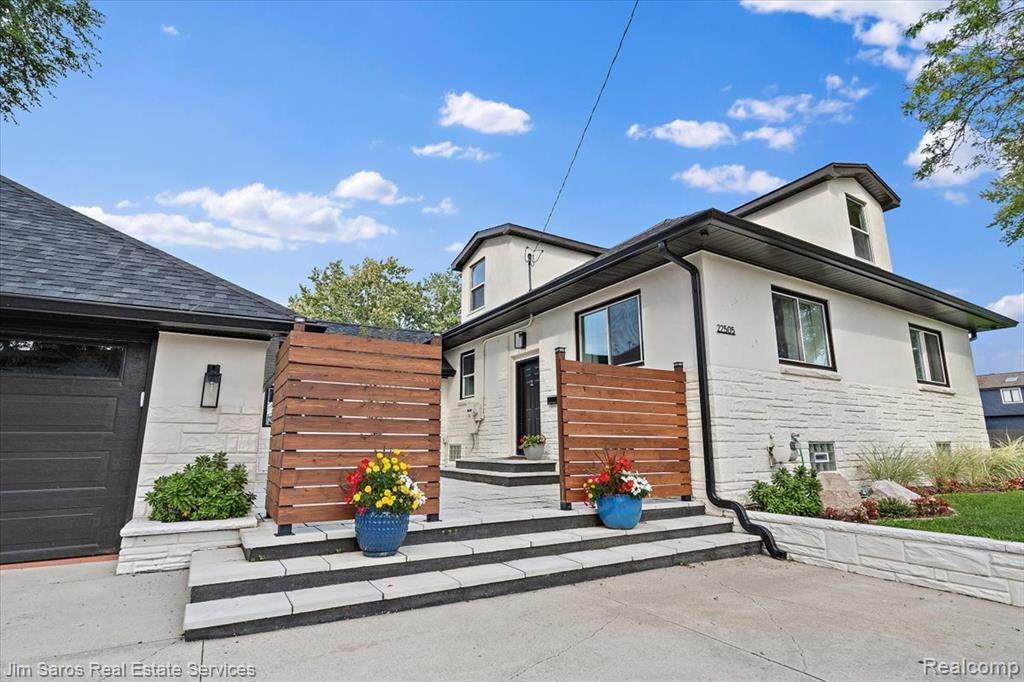 22505 Beach Street - Photo 1