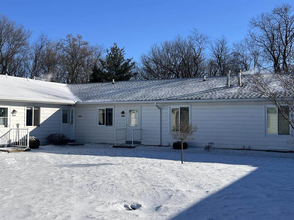 4643 Weston Avenue - Photo 1