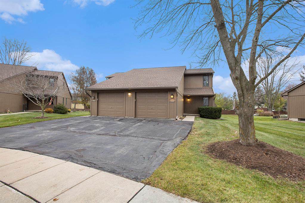 548 Park Place - Photo 1