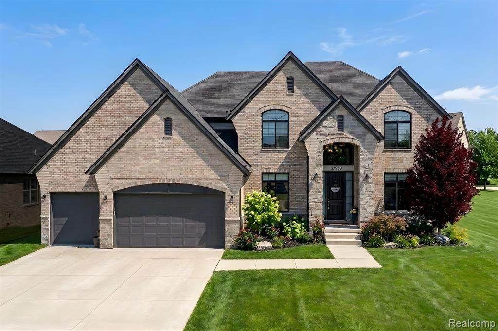 21924 Majestic Drive - Photo 1