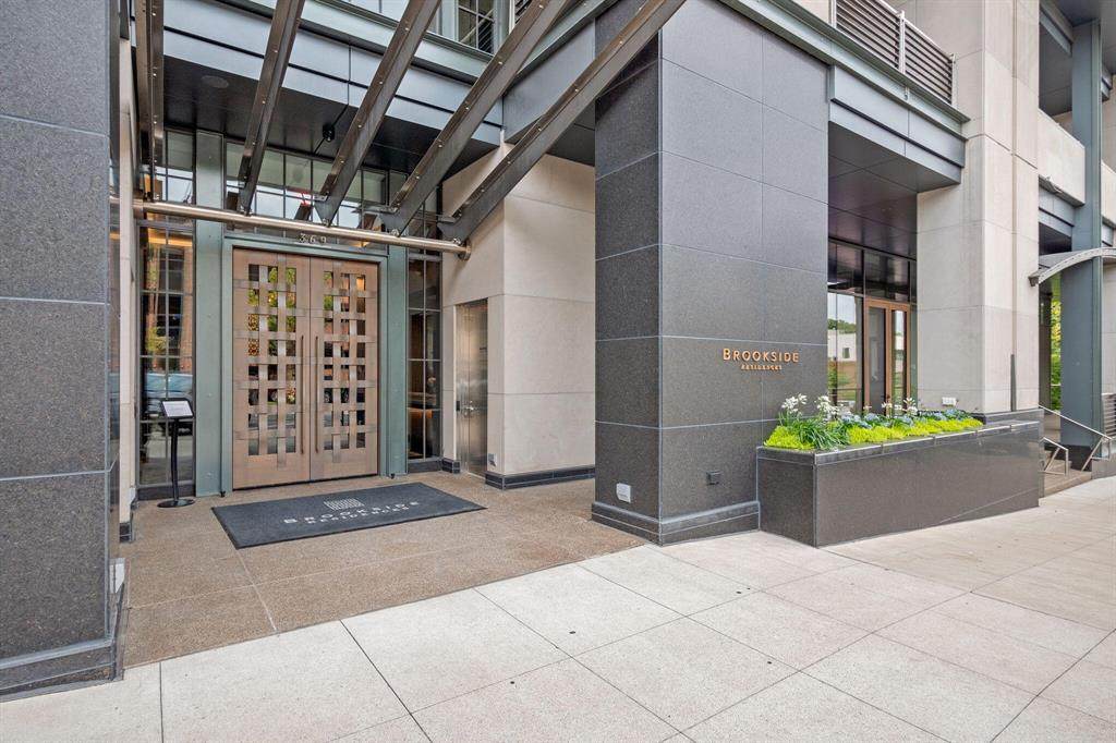369 Old Woodward Avenue - Photo 1