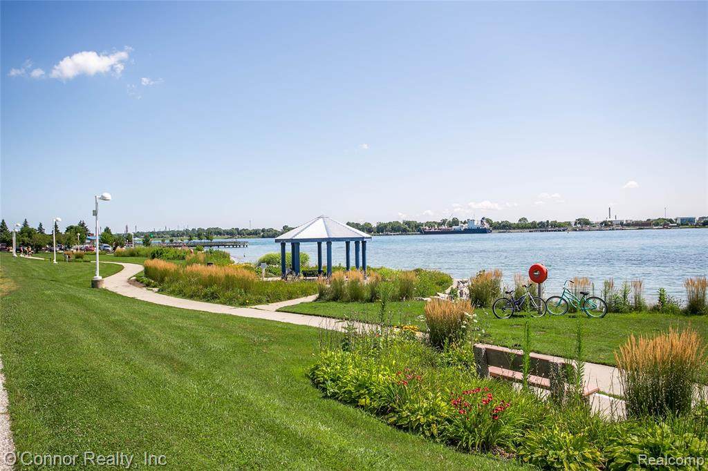 https://bt-photos.global.ssl.fastly.net/michigan/orig_boomver_3_650902887-2.jpg