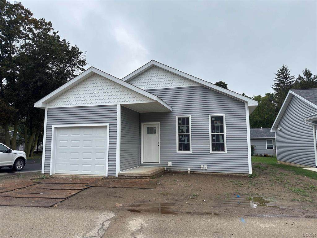 965A Maumee Street - Photo 1