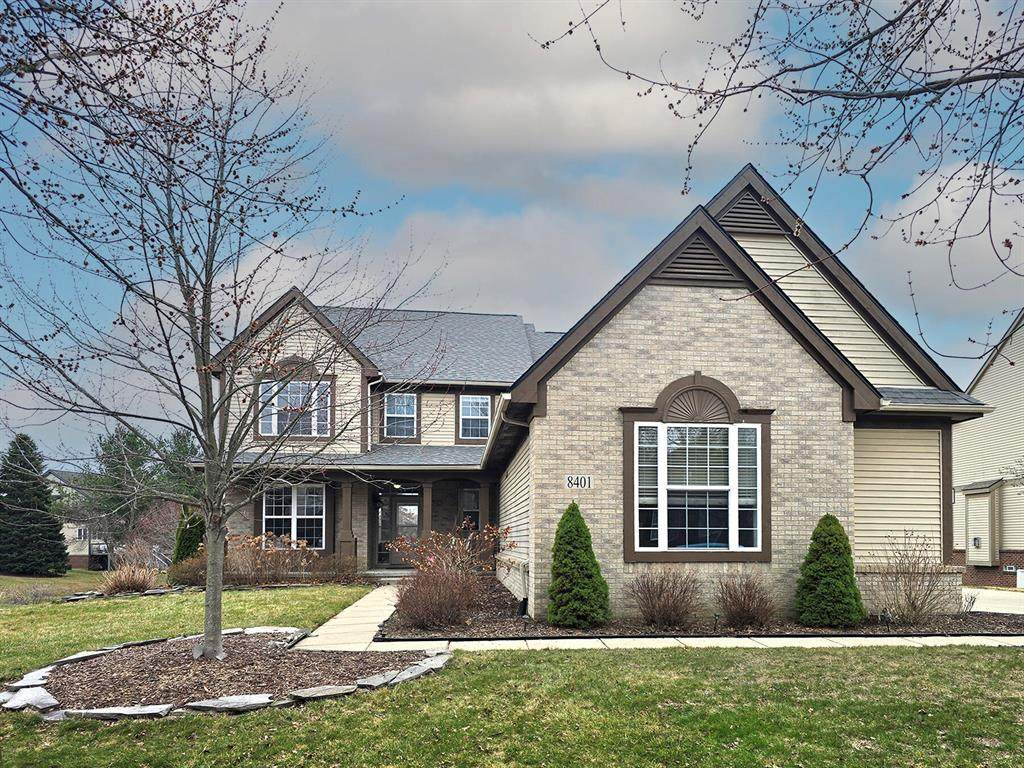 8401 Hummingbird Drive - Photo 1