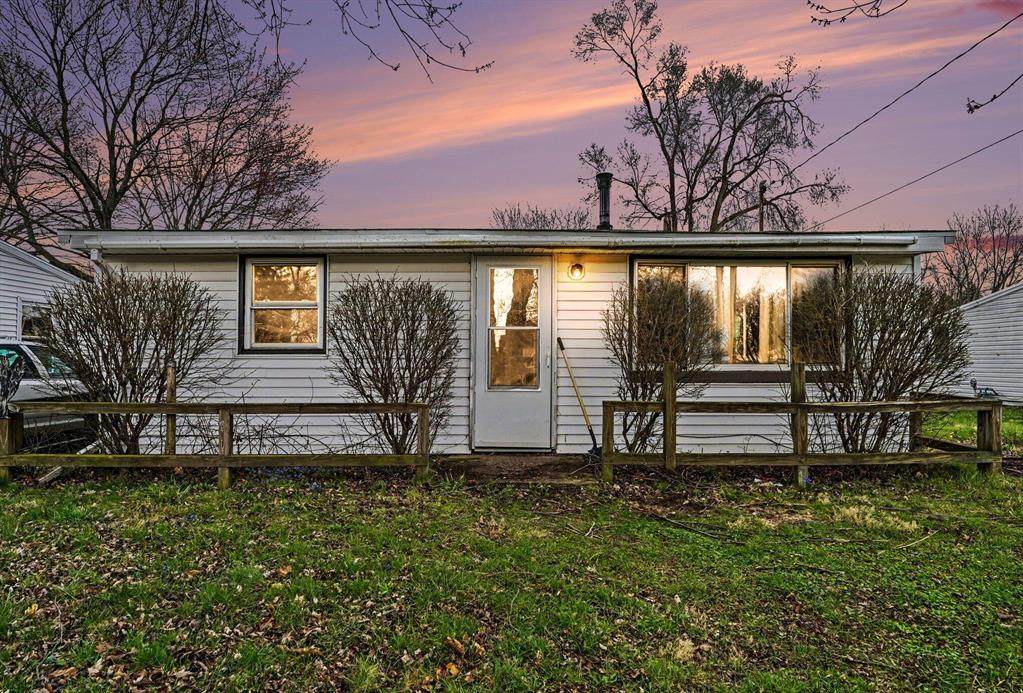 240 25th Street - Photo 1