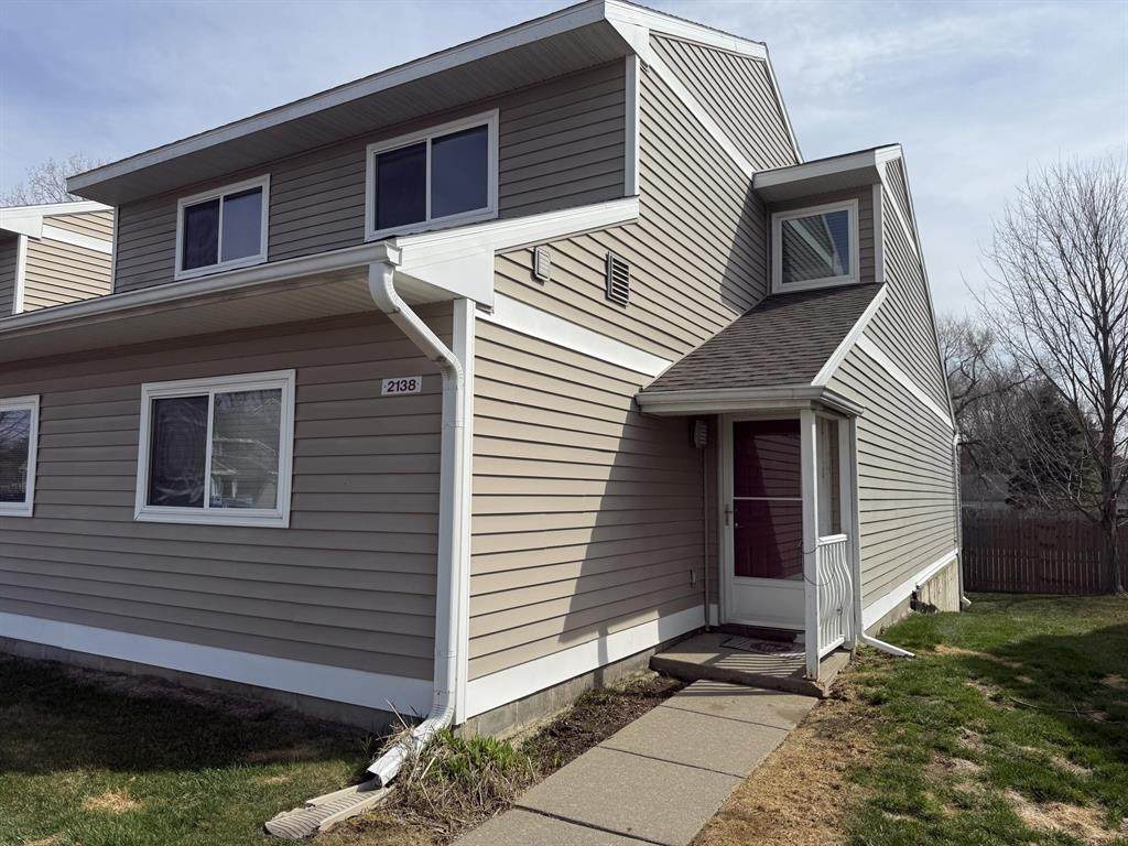 2138 Stone School Circle - Photo 1