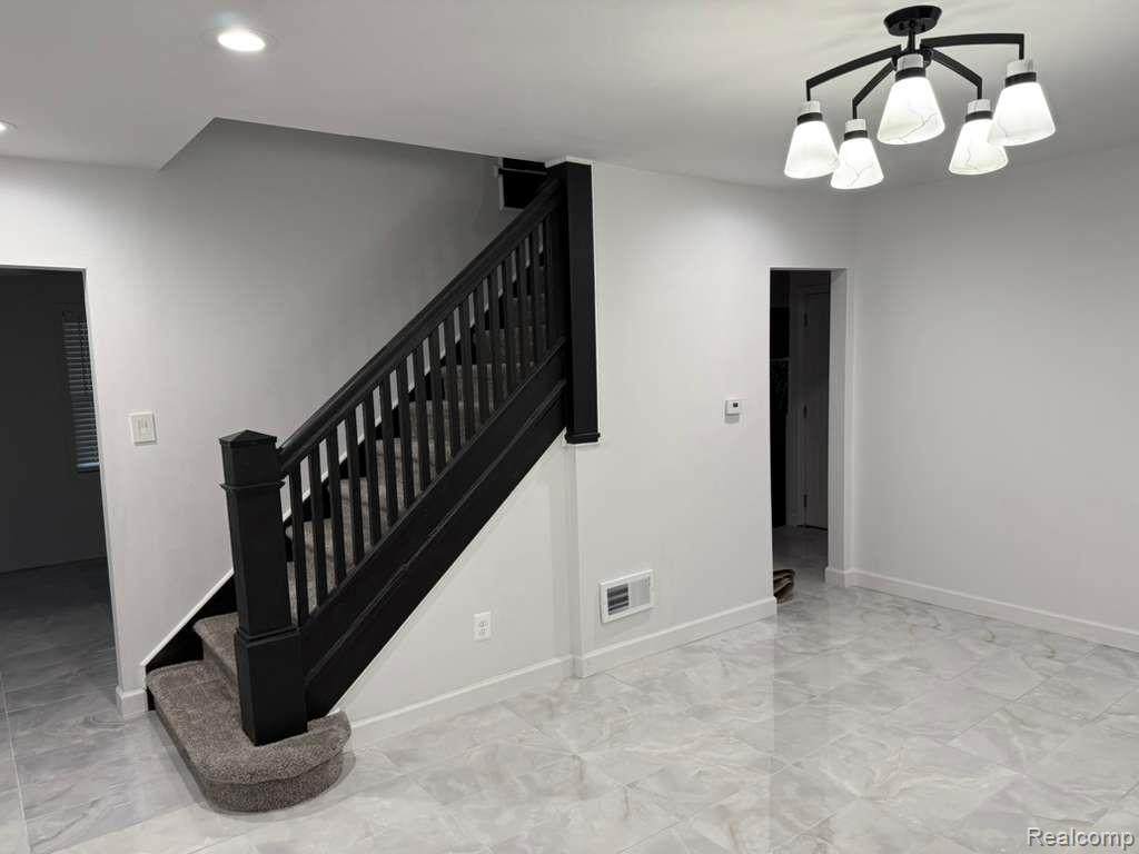 1102 Dayton Street - Photo 1