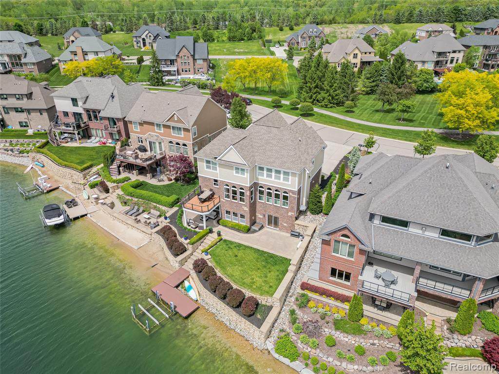 https://bt-photos.global.ssl.fastly.net/michigan/orig_boomver_4_654368393-2.jpg