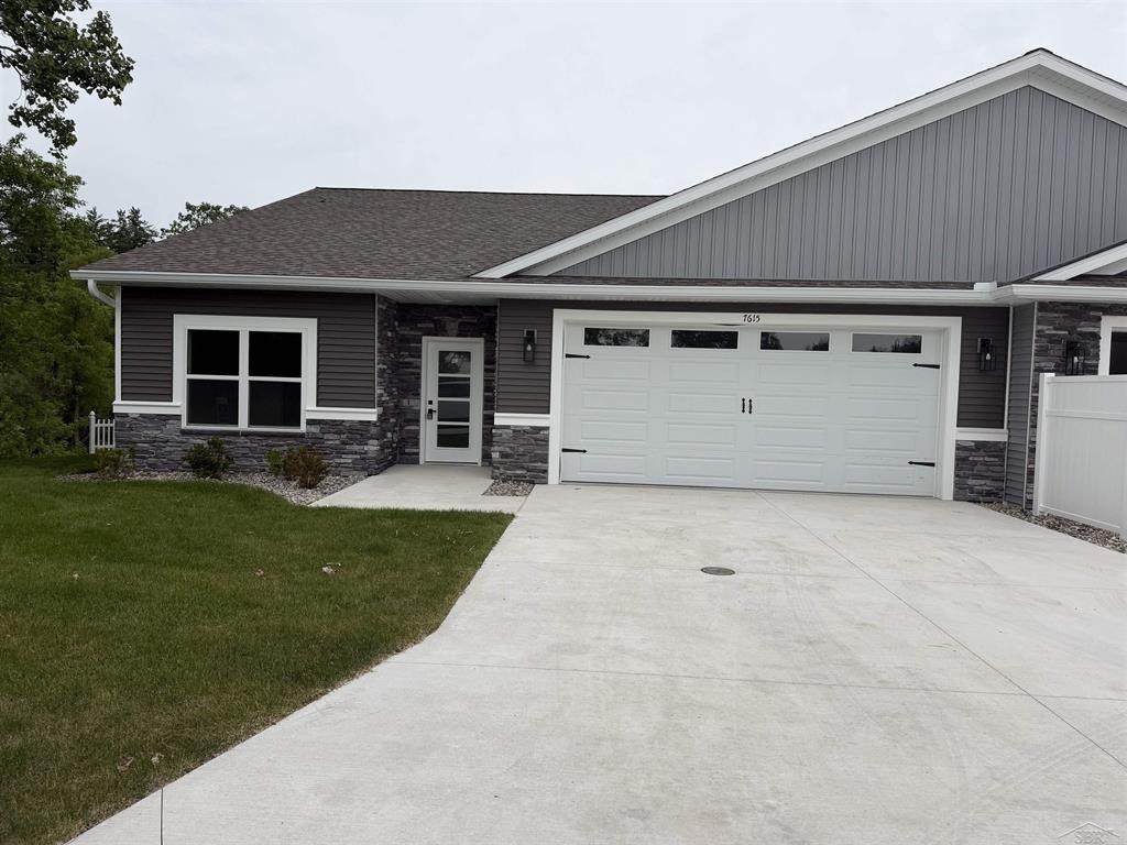 7615 Cole Lane - Photo 1
