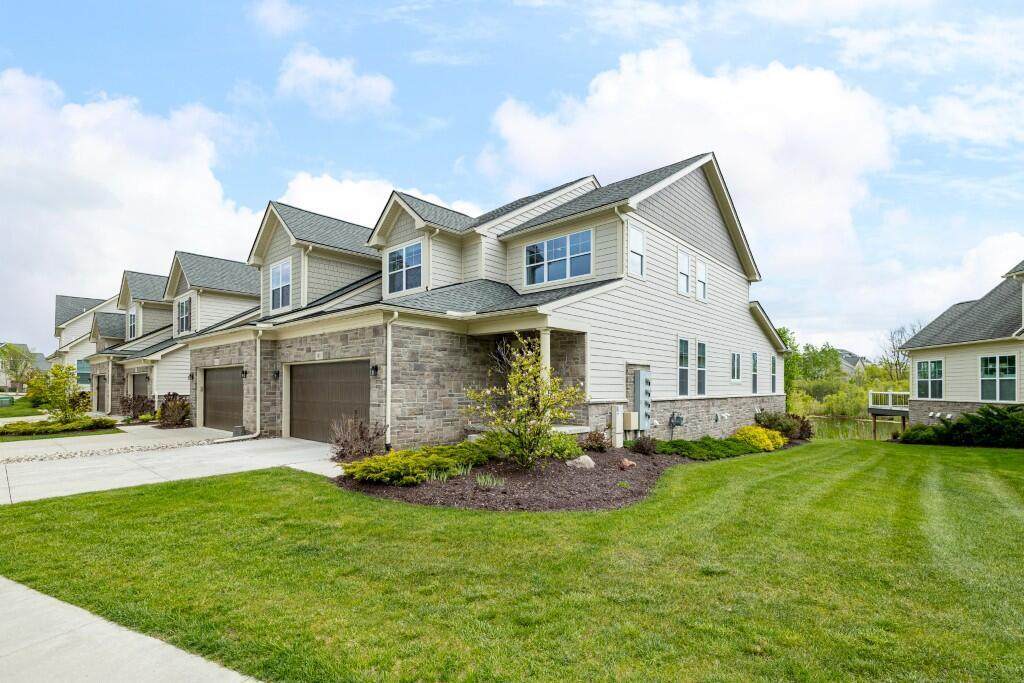 3031 Spurway Drive - Photo 1