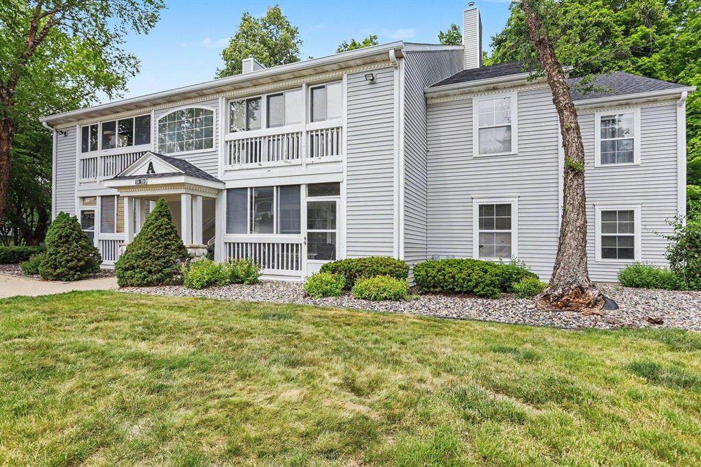 328 Butler Court - Photo 1