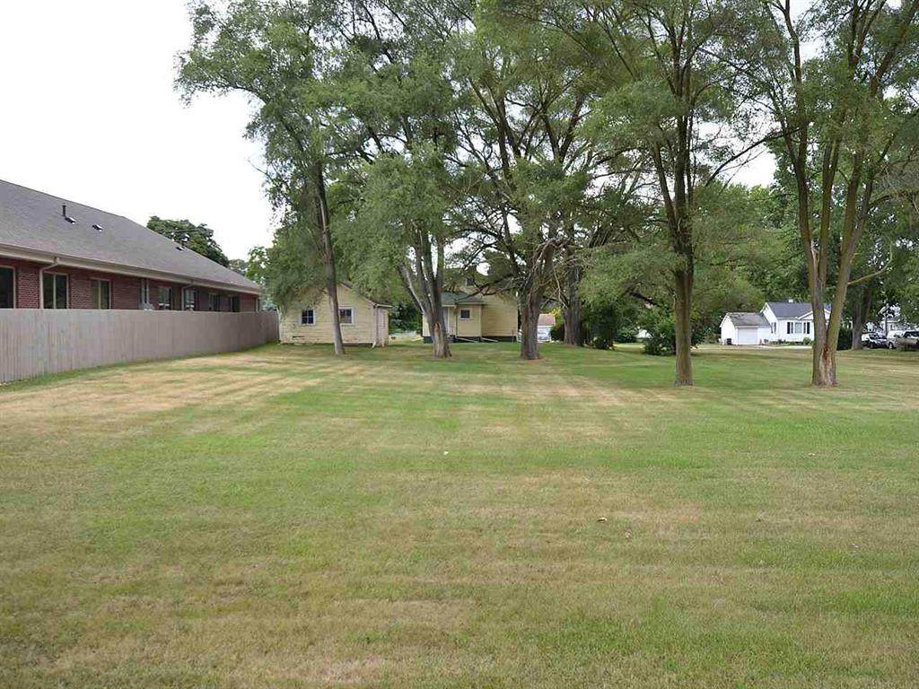0 Laurence Ave - Photo 1