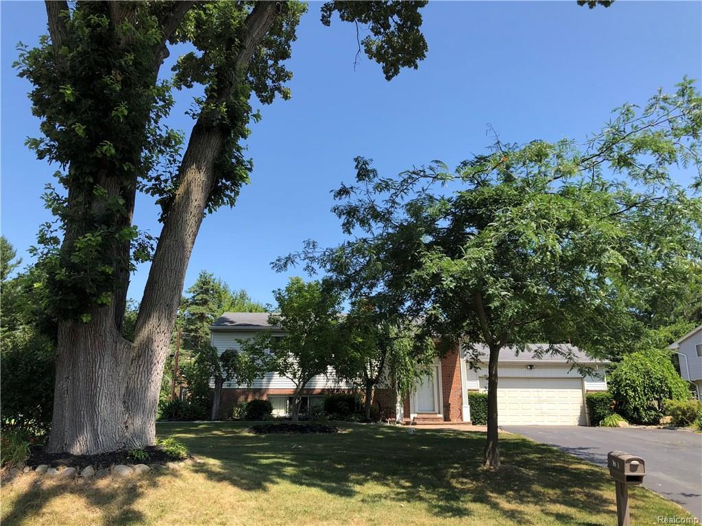 3220 Moraine Drive - Photo 1