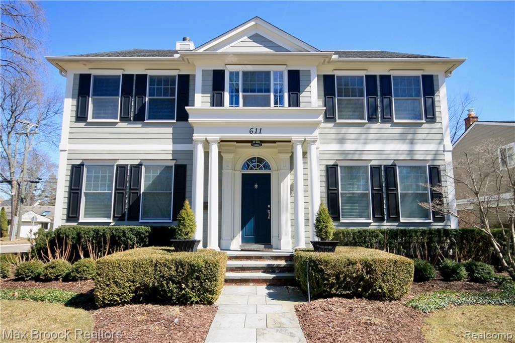 611 Glenhurst Drive - Photo 1