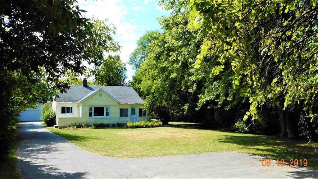 5910 Lakeshore - Photo 1