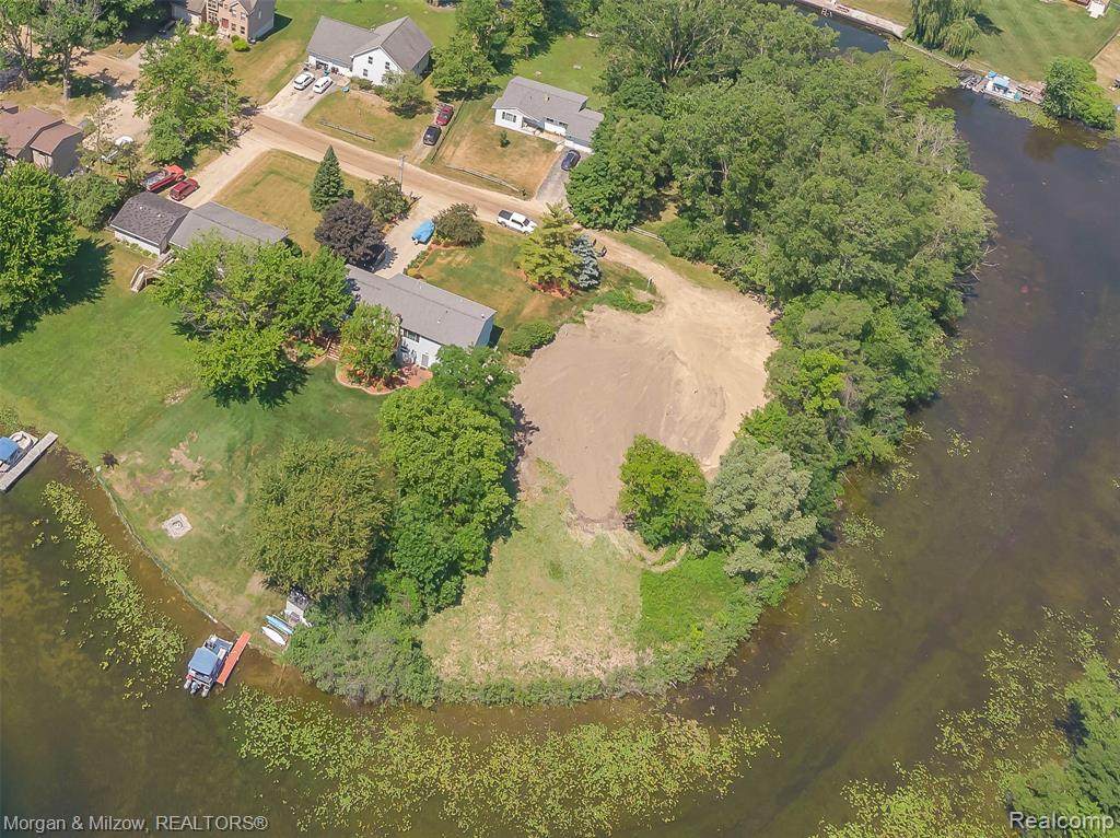 4886 Harding Avenue - Photo 1