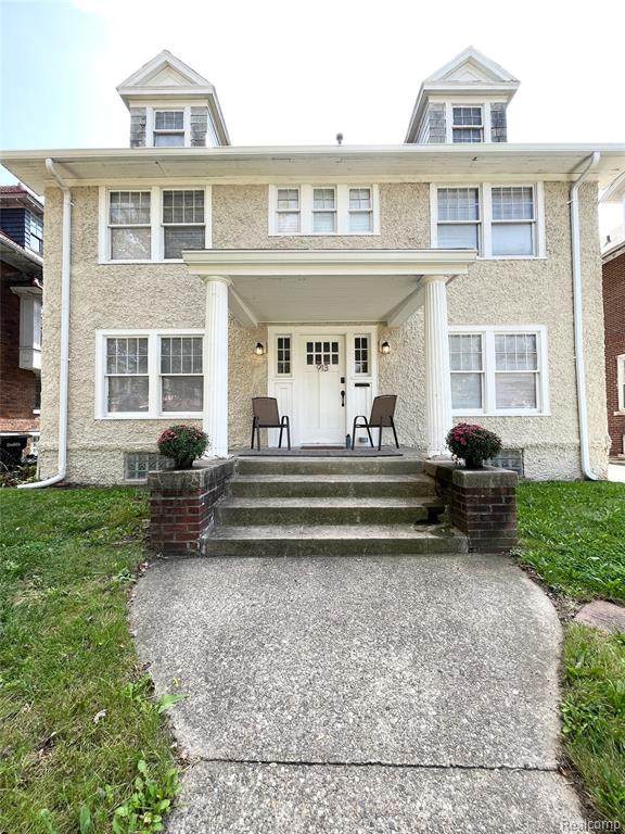913 Chicago Boulevard - Photo 1