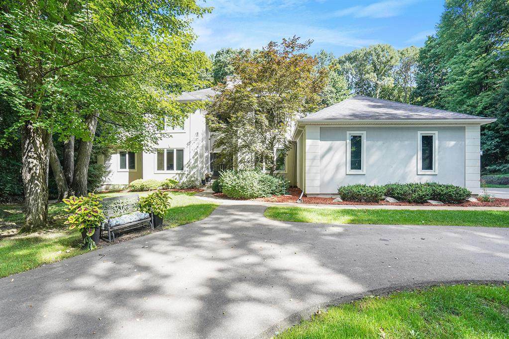 7430 Willow Point Court - Photo 1