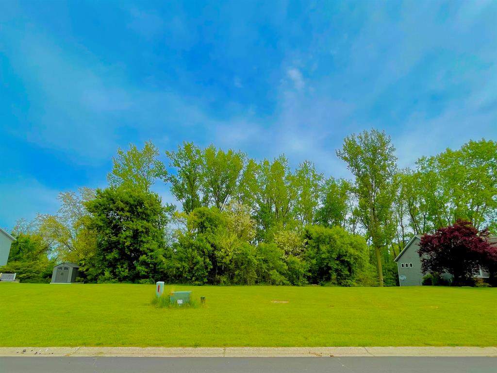 349 Creekside Drive - Photo 1