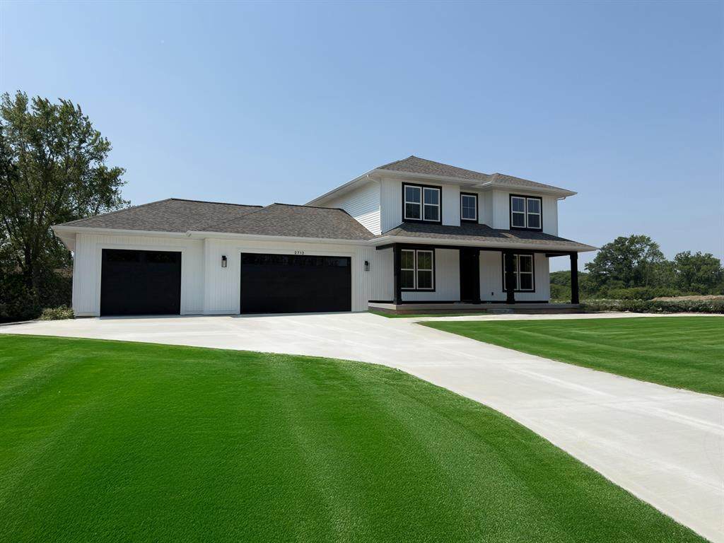 2121 Reigle Street - Photo 1