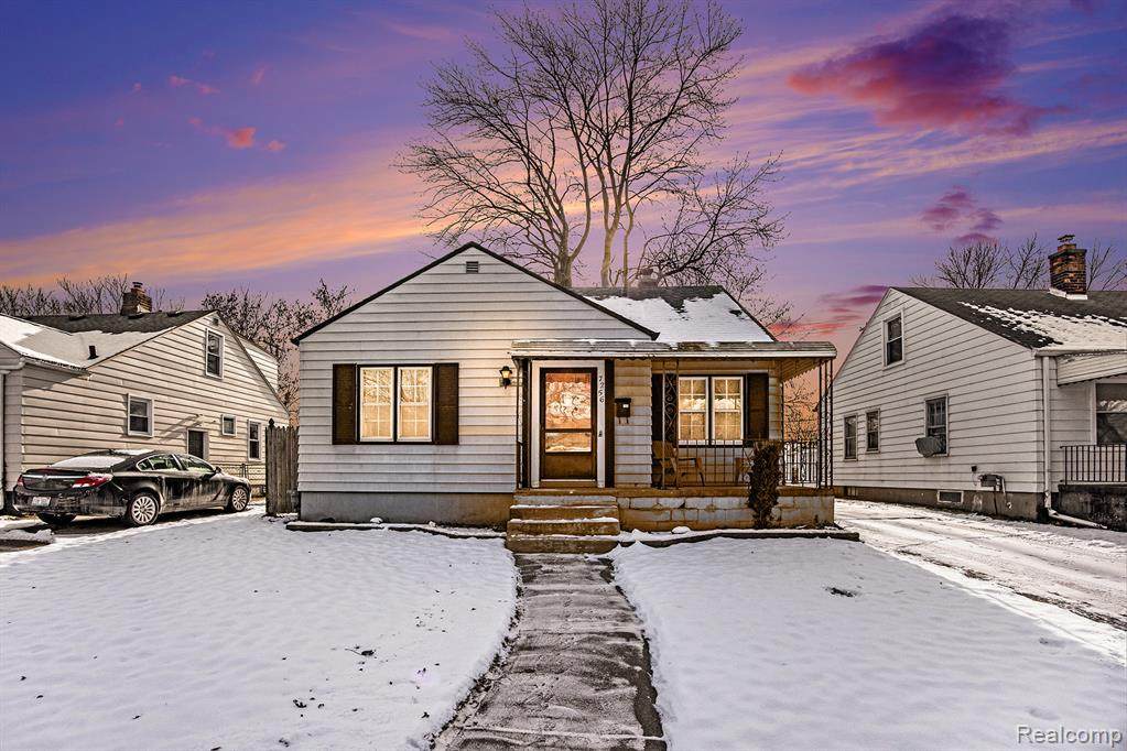 7256 Ready Avenue - Photo 1