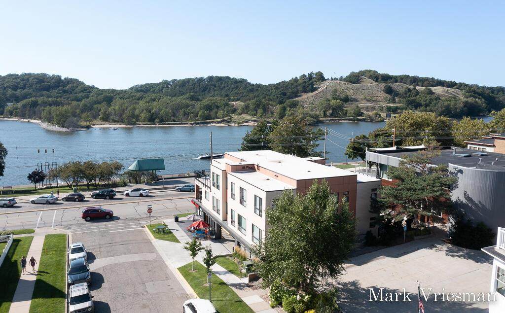 218 Harbor - Photo 1
