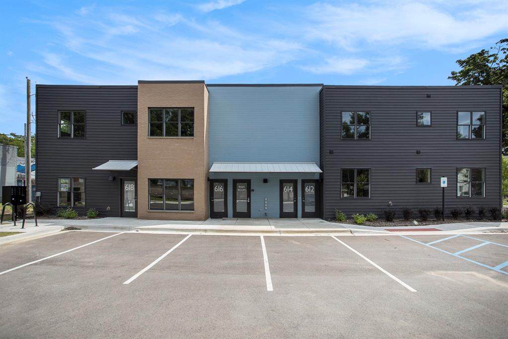 606 Southworth Terrace - Photo 1