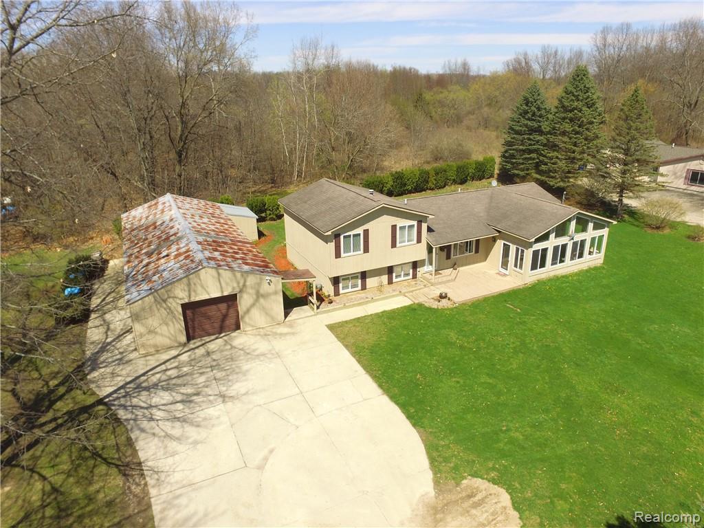 7126 Lobdell Road - Photo 1