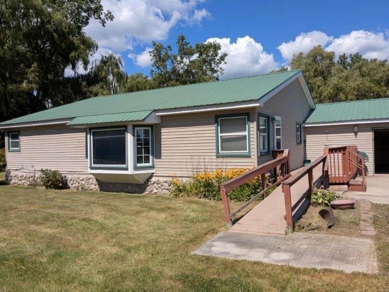 10 Maple Ridge Road - Photo 1