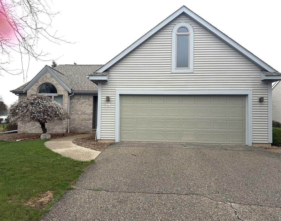 5620 Spring Knoll Drive - Photo 1
