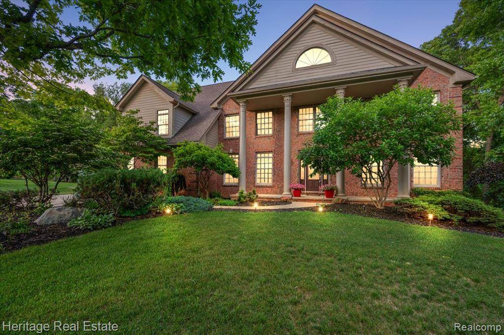 1562 Eagle Trail - Photo 1