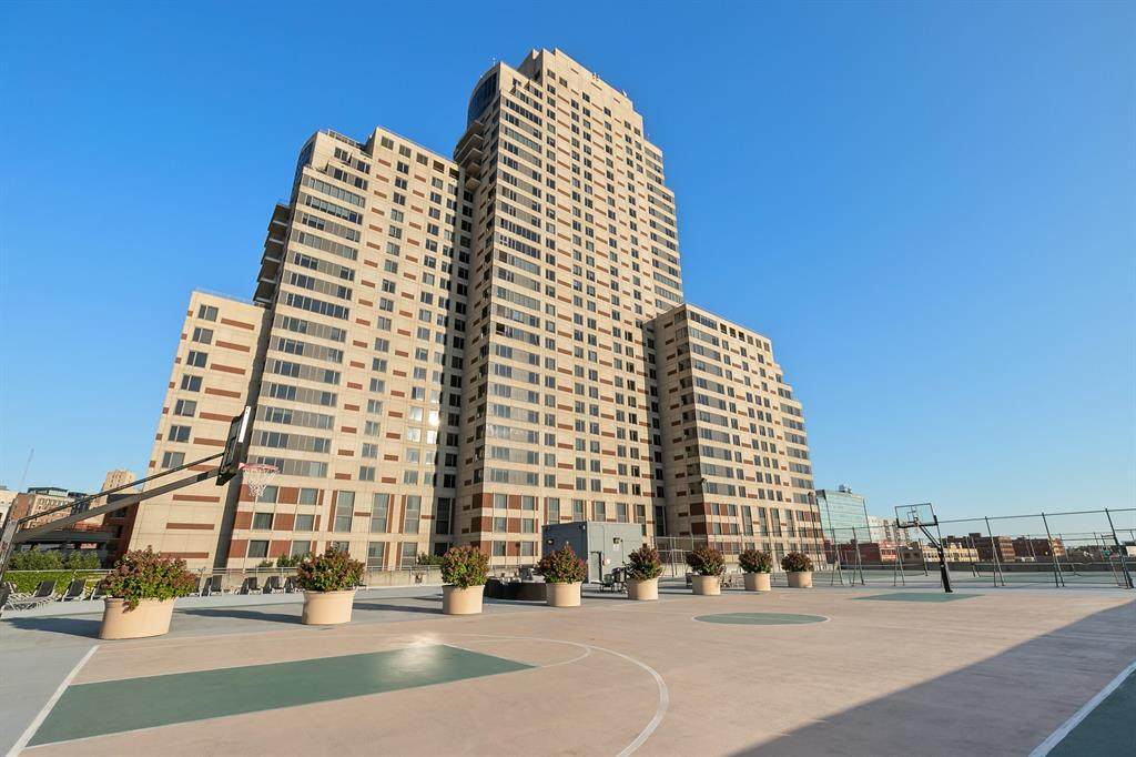 103 Campau Circle - Photo 1
