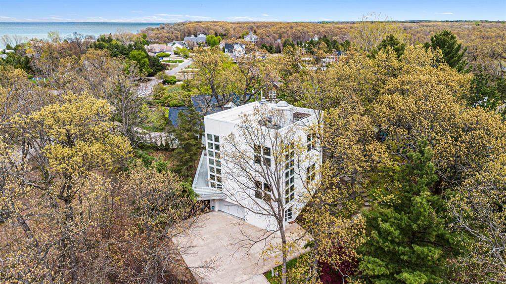 51212 Deer Park Drive - Photo 1