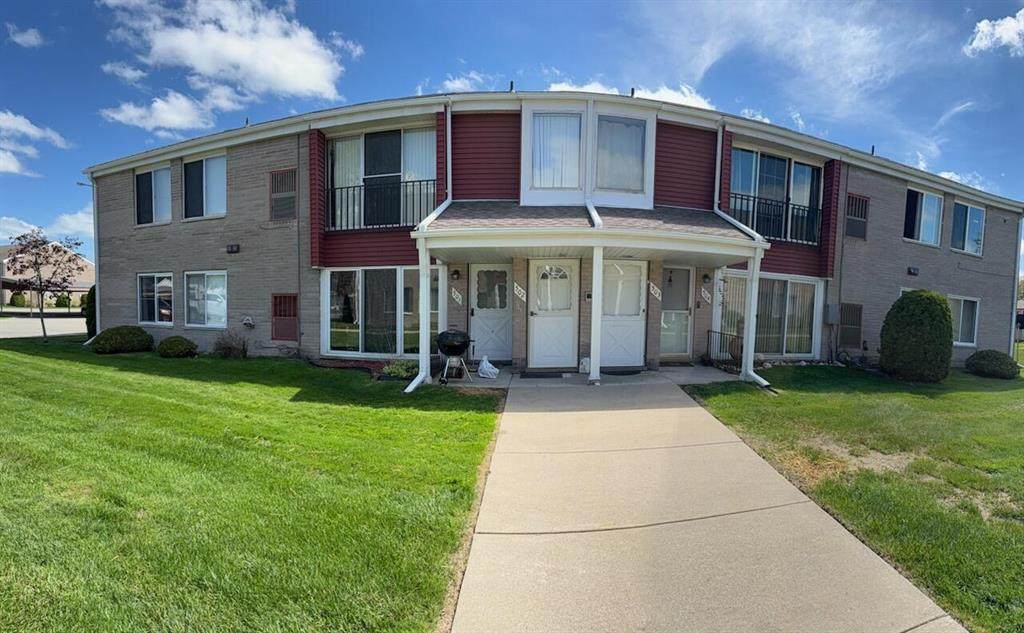 503 Sunset Lane - Photo 1