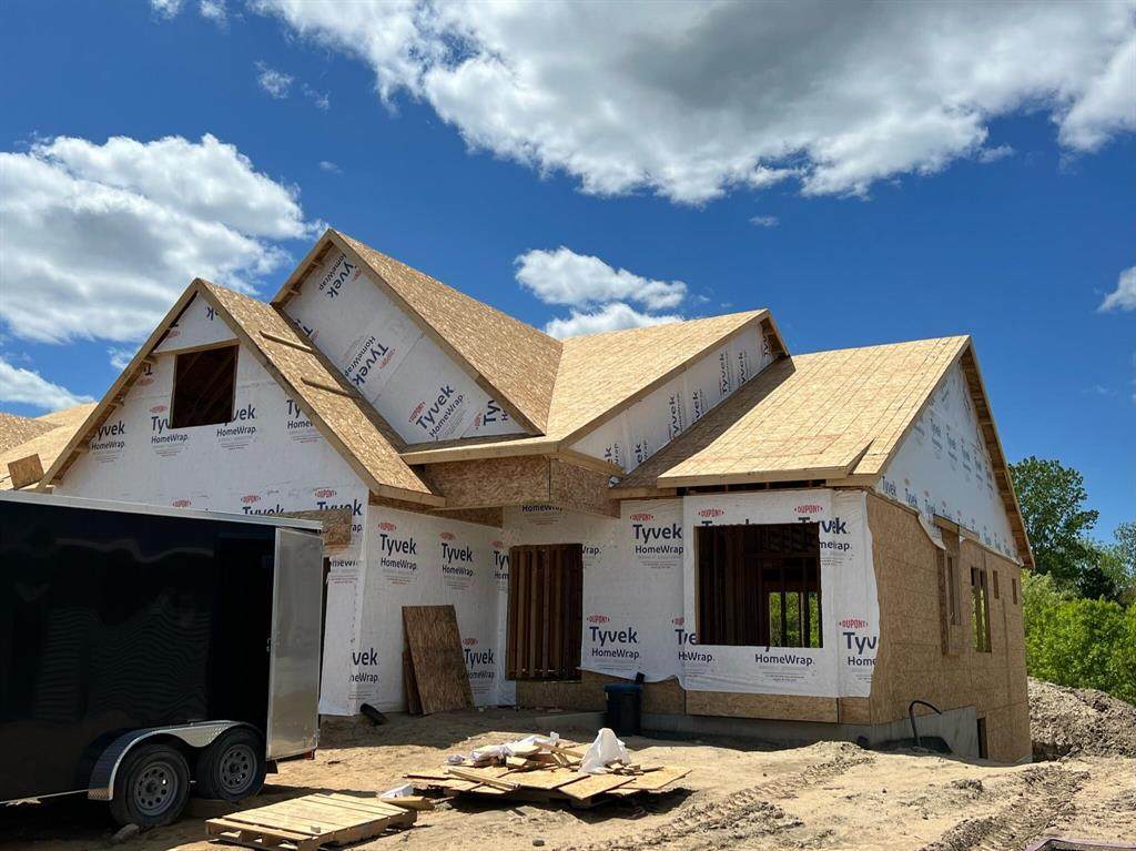 4704 West Wind Dr - Photo 1