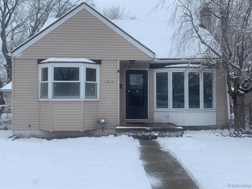 24634 Cushing Avenue - Photo 1