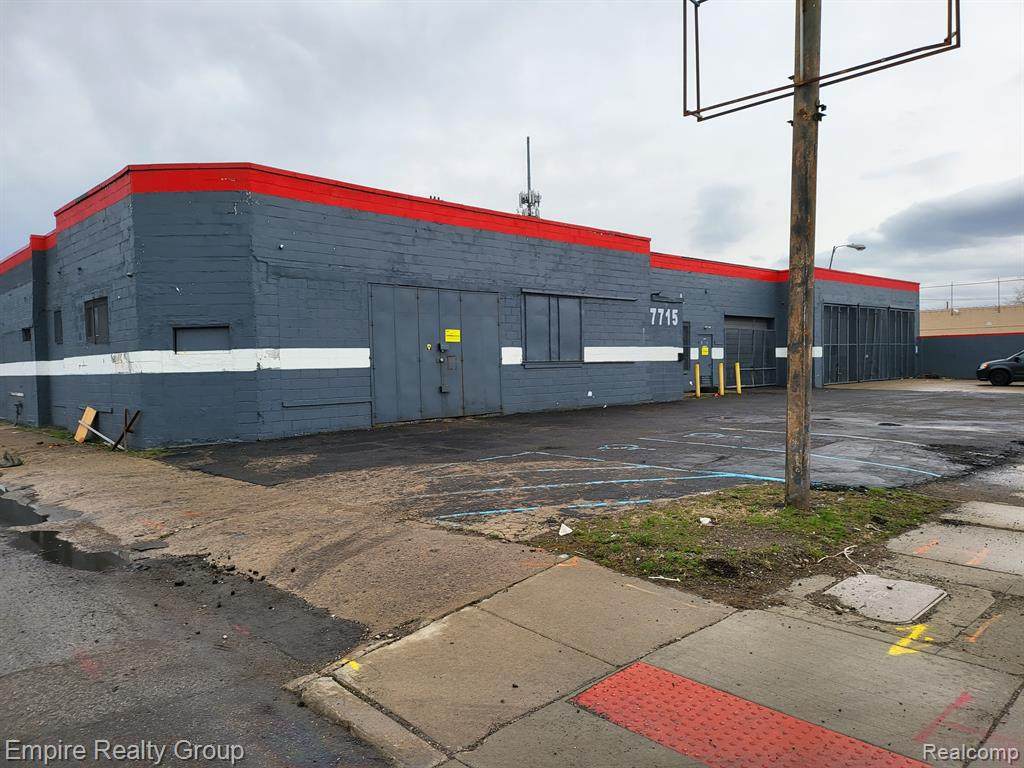 7715 Tireman Street - Photo 1