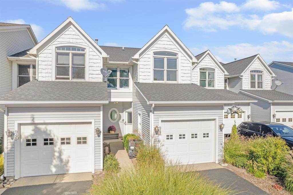 943 Savidge Street - Photo 1