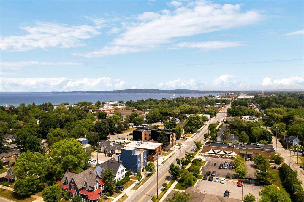 https://bt-photos.global.ssl.fastly.net/michigan/orig_boomver_7_652659068-2.jpg